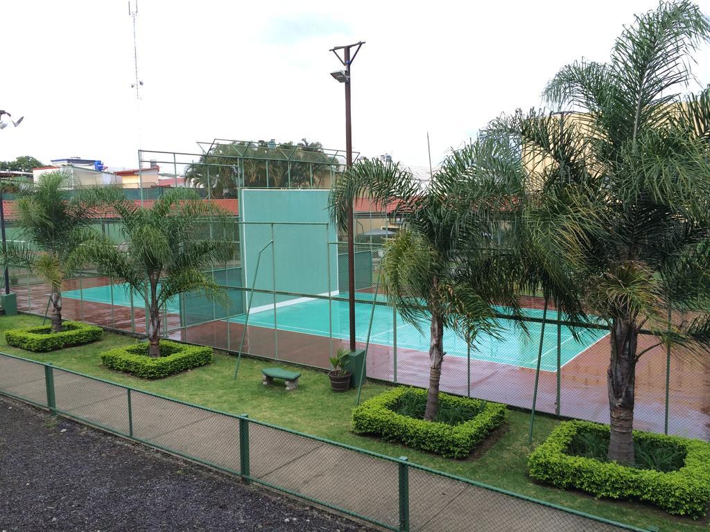 Costa Rica Tennis Club Hotel サンホセ エクステリア 写真